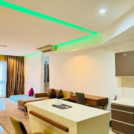 Regalia Suites & Residence By Enjoy Your Stay Kuala Lumpur Luaran gambar