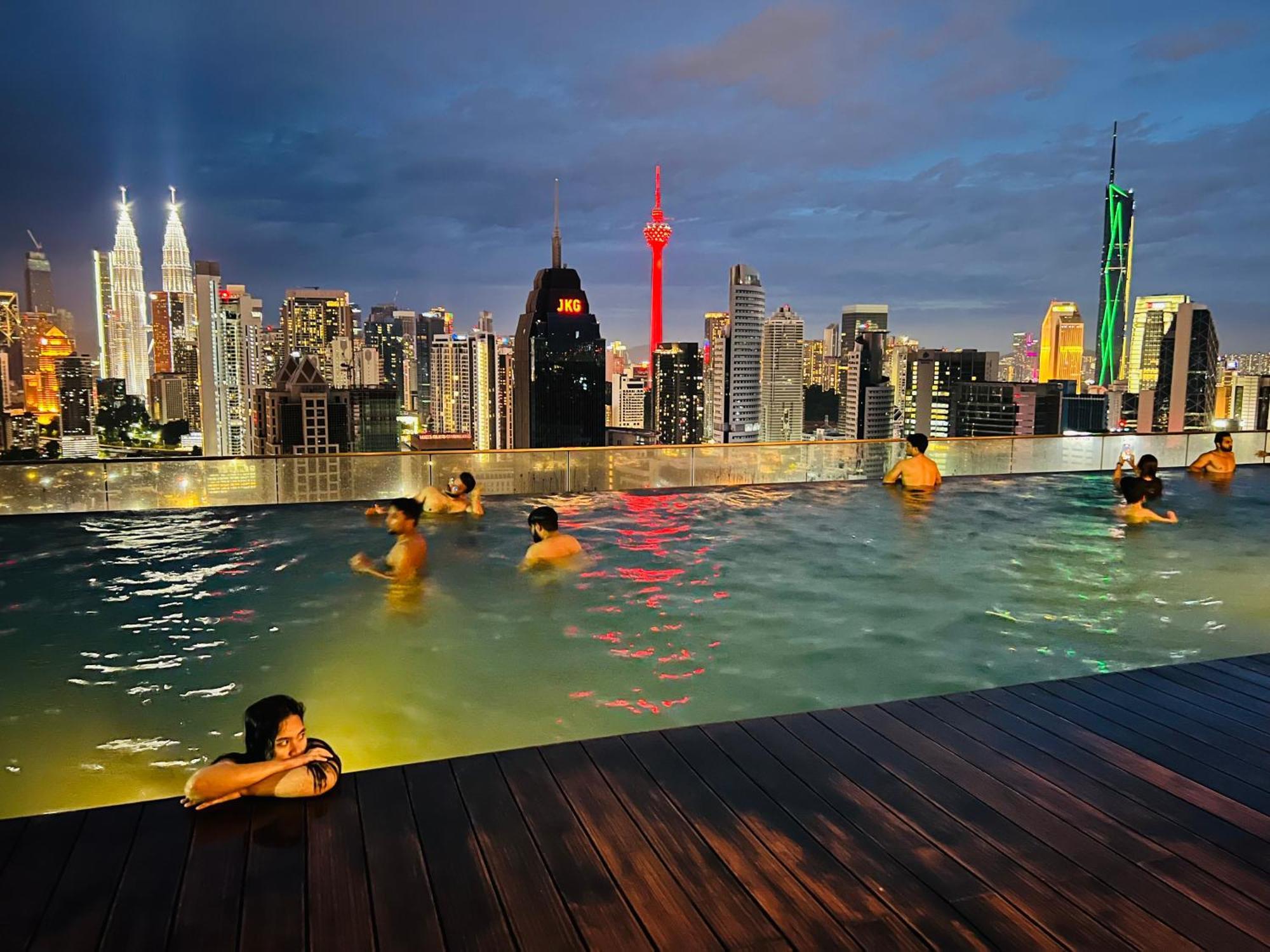 Regalia Suites & Residence By Enjoy Your Stay Kuala Lumpur Luaran gambar