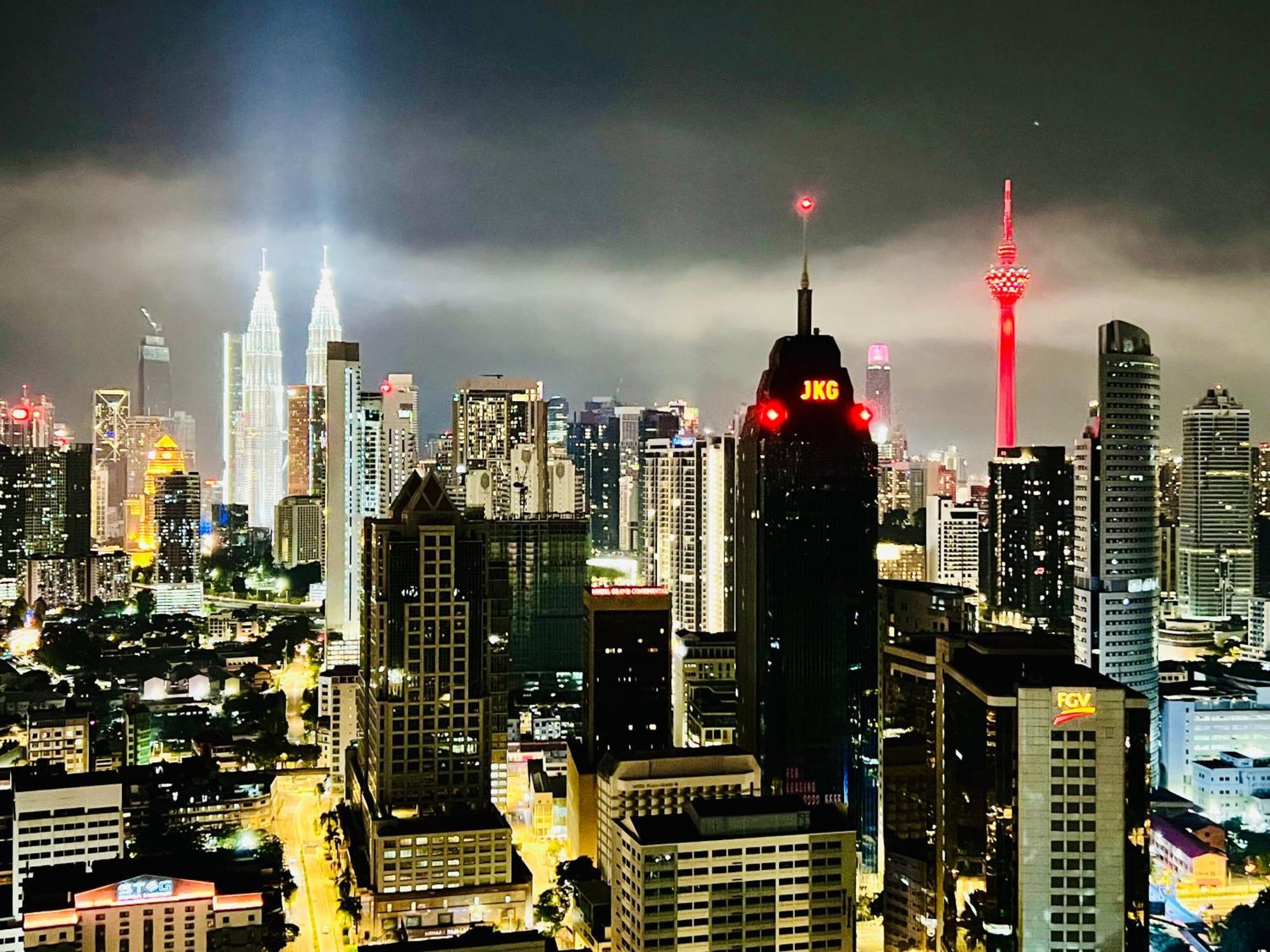 Regalia Suites & Residence By Enjoy Your Stay Kuala Lumpur Luaran gambar